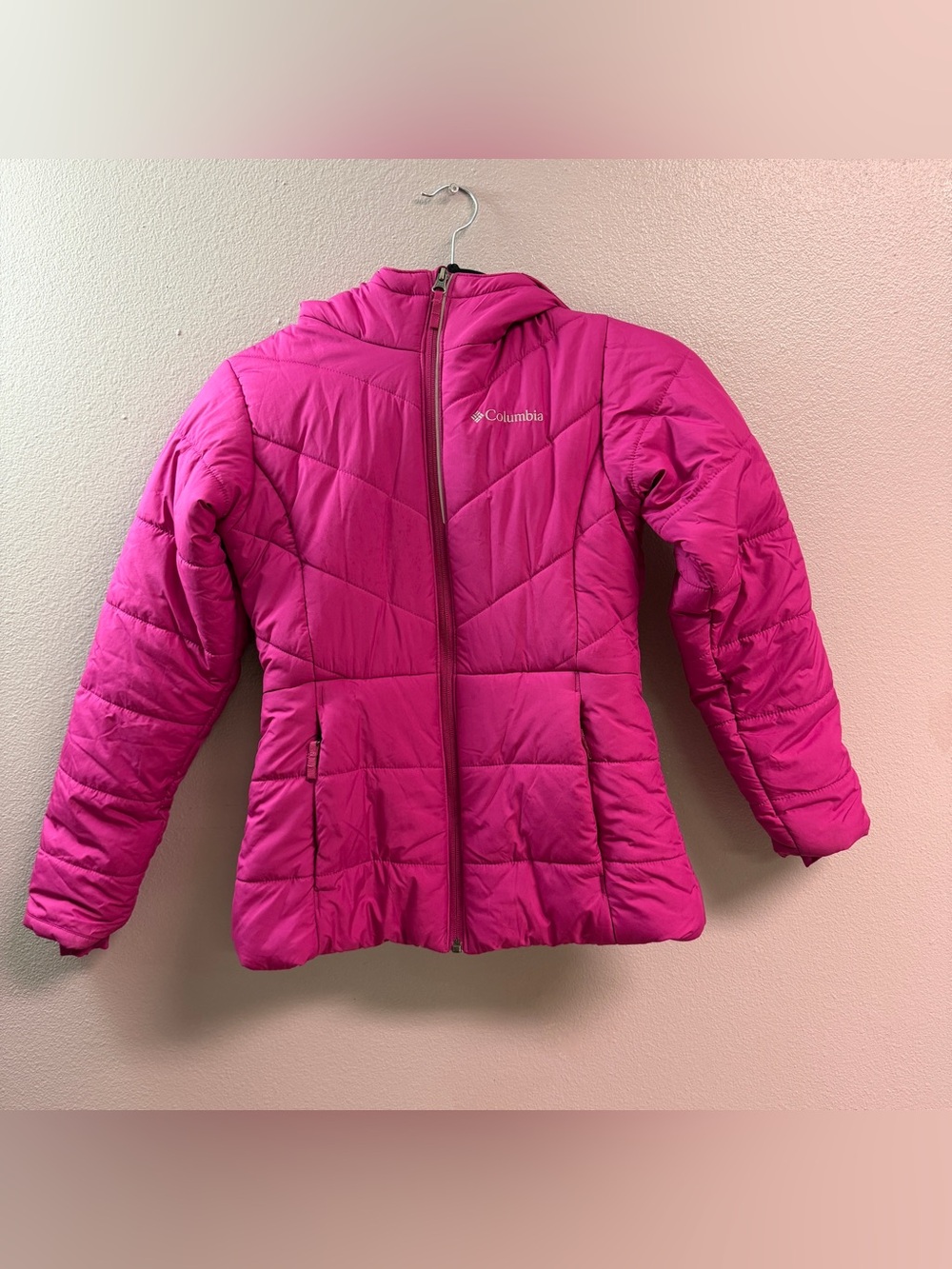 Columbia Girls' Pink puffer Hooded Jacket Medium 10-12girls